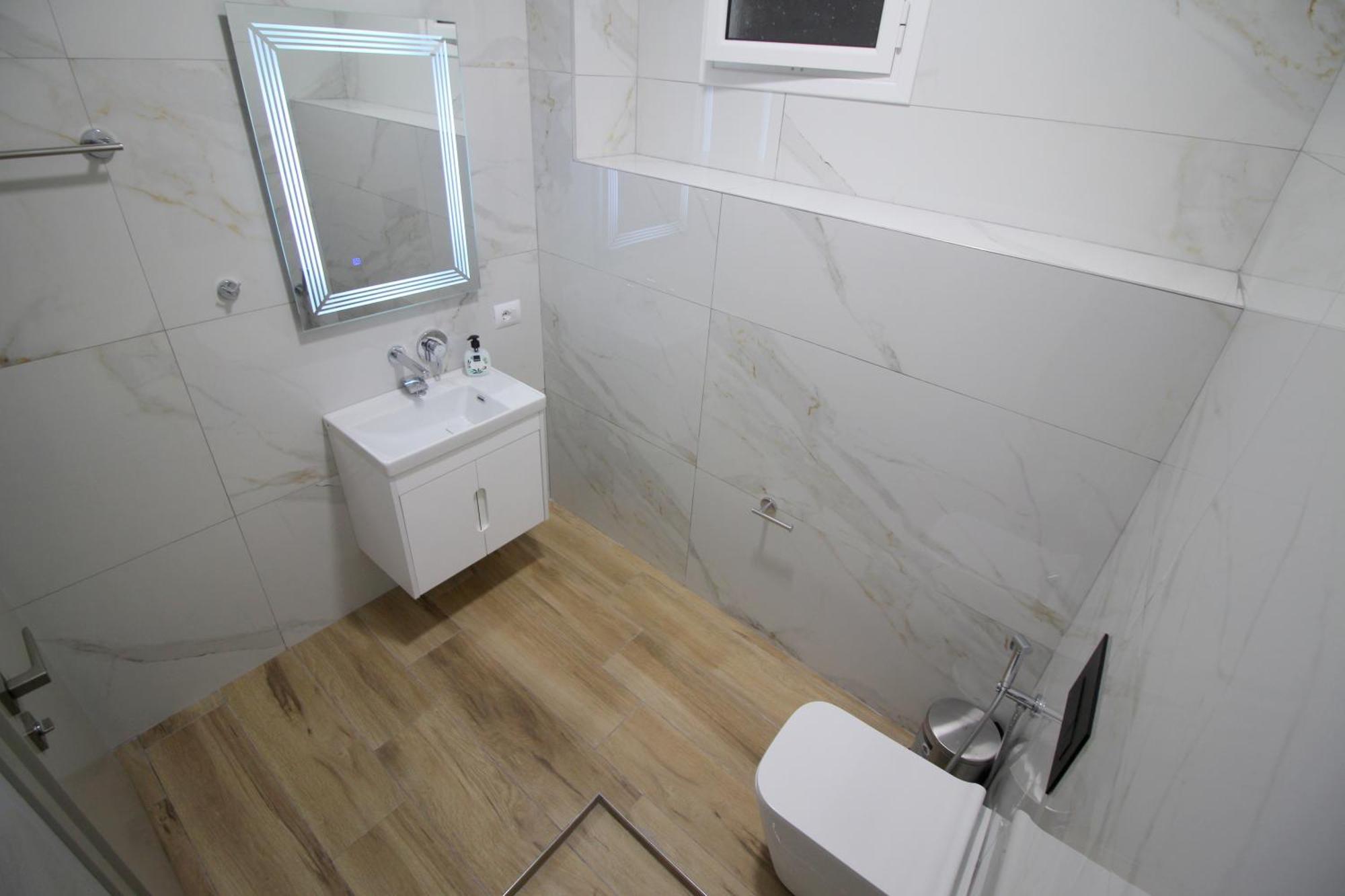 Alis Apartments Sarandë エクステリア 写真