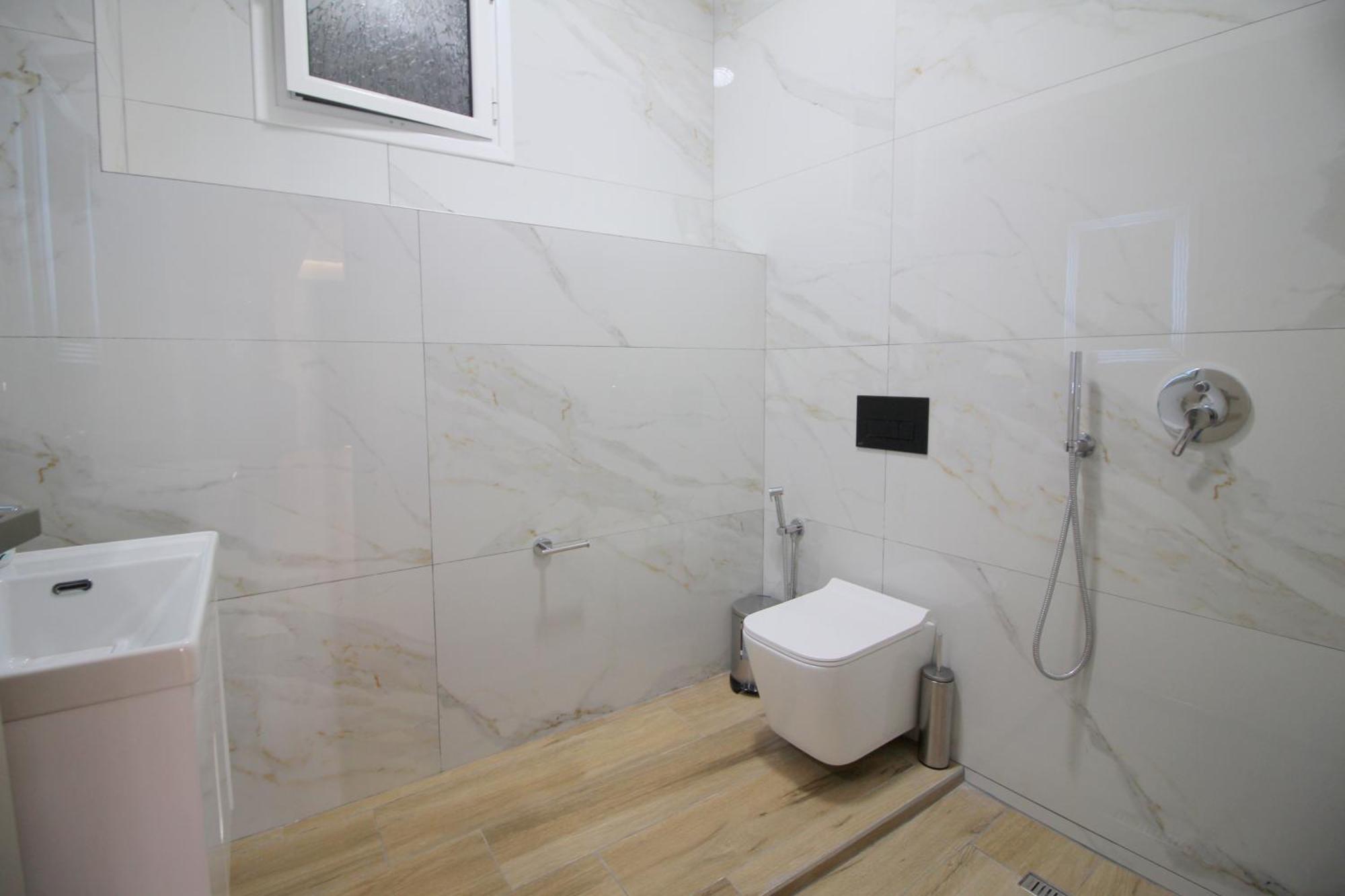 Alis Apartments Sarandë エクステリア 写真
